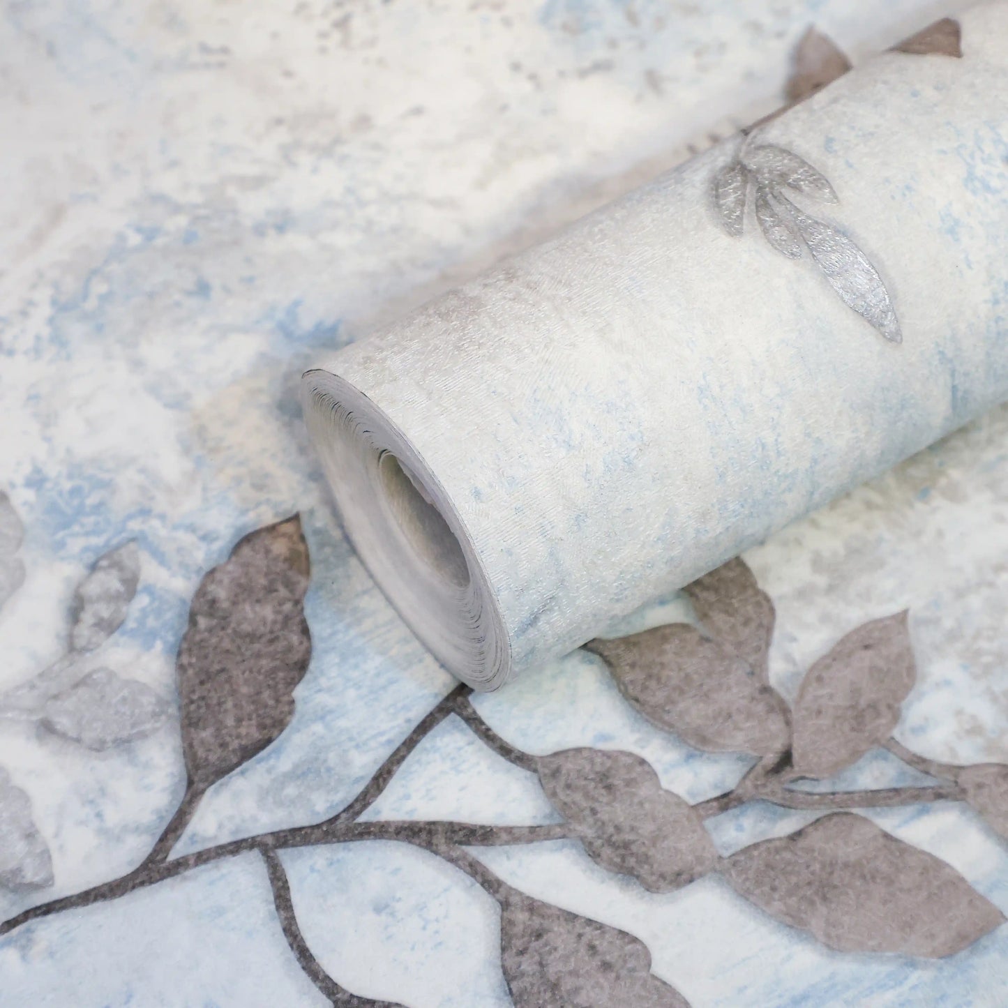 Tranquil Blue & Grey Leaf Pattern Wallpaper