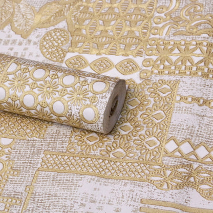 Golden Geometric Pattern Wallpaper