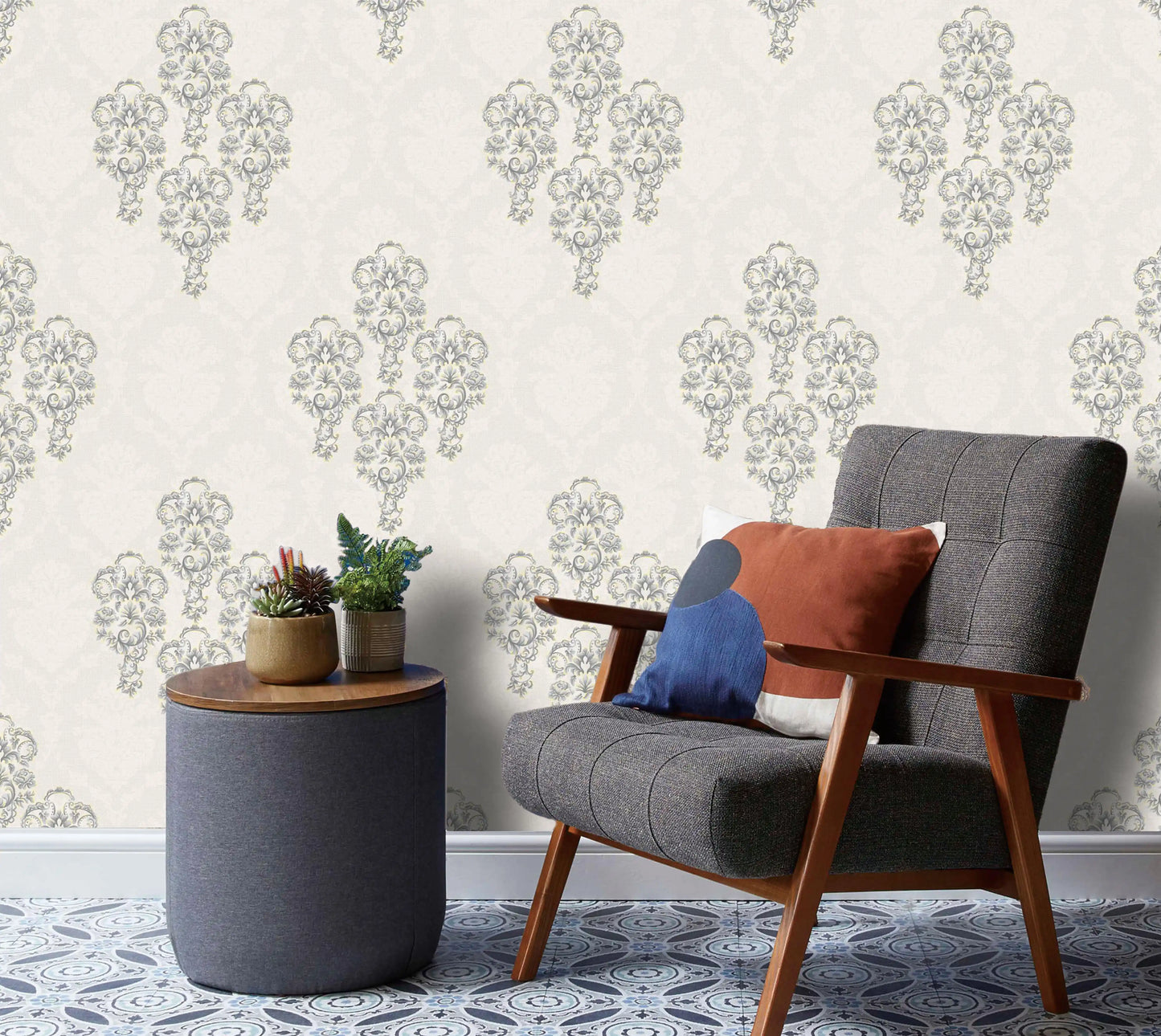 European Grey & Cream Damask Wallpaper