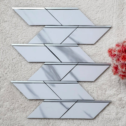 Set of geometrically shaped mirrors on a textured surface
